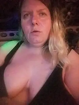 Lana-murr online show from April 9, 7:30 pm