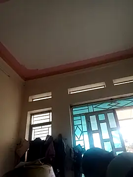 bella-la online show from February 27, 10:37 am