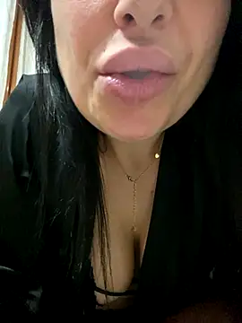 4clarissa online show from January 9, 7:55 am