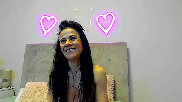 brianaflynt online show from February 1, 7:45 pm