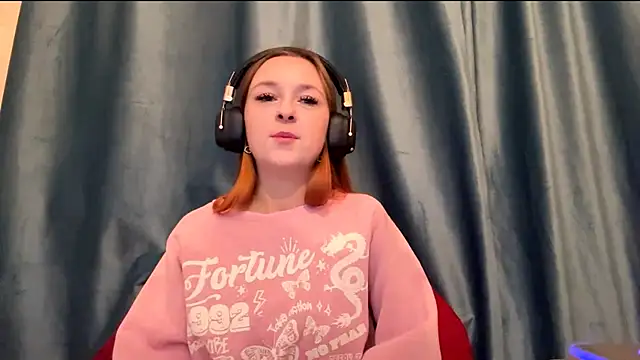 Snapshot of HOTBellakle chatting on October 27, 2:54 pm HOTBellakle online show from October 27, 2:54 pm