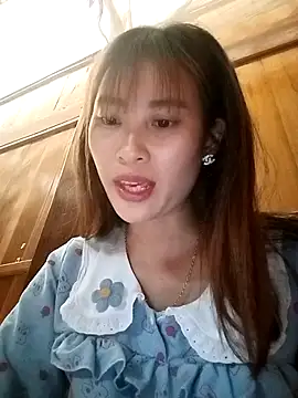 Em xinh01 online show from March 2, 5:08 am