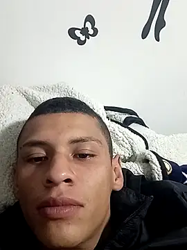 Snapshot of Yordiparra chatting on June 1, 12:45 am Yordiparra online show from June 1, 12:45 am