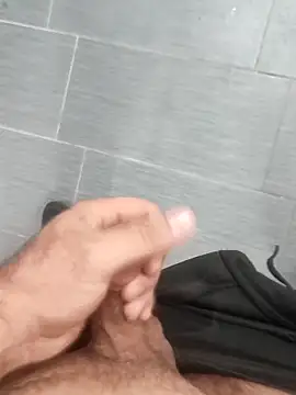 centro6891 online show from April 2, 10:24 am