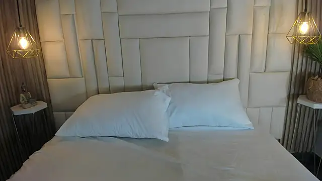 Snapshot of VenuzSofia chatting on February 3, 11:21 pm VenuzSofia online show from February 3, 11:21 pm