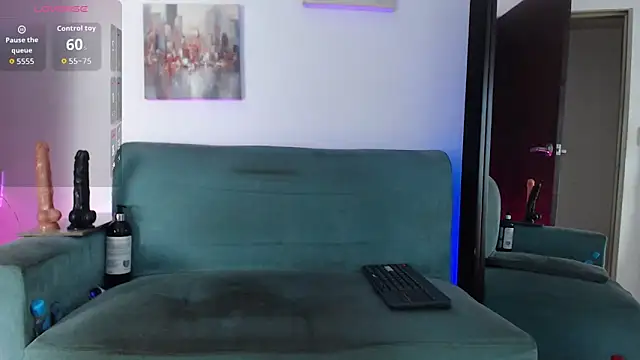 Snapshot of evelinmartinez chatting on May 26, 7:43 pm evelinmartinez online show from May 26, 7:43 pm