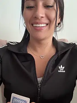 Snapshot of lusara chatting on October 28, 4:53 pm lusara online show from October 28, 4:53 pm