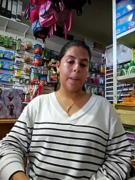 Snapshot of amonet_fg chatting on November 6, 7:59 pm amonet fg online show from November 6, 7:59 pm