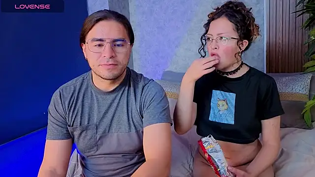 Noa N Luxy online show from May 12, 3:58 am