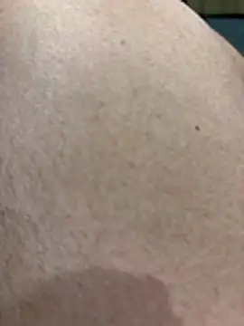 Snapshot of nonente_ chatting on December 3, 9:46 pm nonente online show from December 3, 9:46 pm