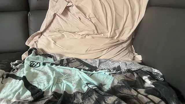 Snapshot of nonente_ chatting on February 14, 3:09 pm nonente online show from February 14, 3:09 pm