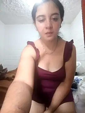 Snapshot of Camila-Valverde chatting on February 2, 7:01 pm Camila-Valverde online show from February 2, 7:01 pm