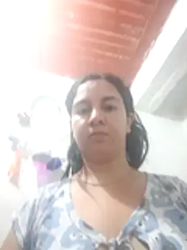 Snapshot of Camila-Valverde chatting on February 5, 2:33 pm Camila-Valverde online show from February 5, 2:33 pm