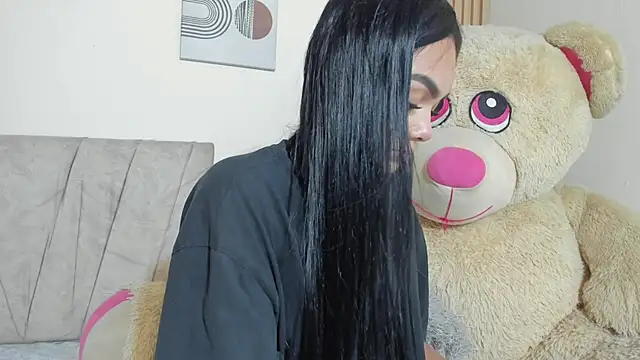 little emiily  online show from November 21, 10:30 pm