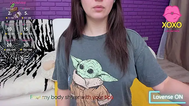 GlowMimi online show from February 15, 9:00 pm