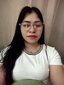 Bamboo-niee123 online show from March 2, 4:14 am