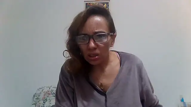 loveryvicky online show from March 12, 9:54 pm