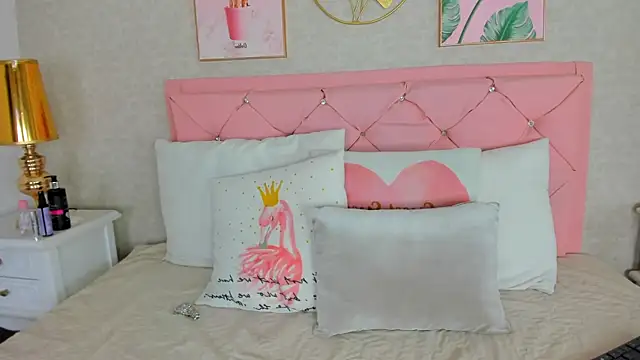 scarlett thompson 7 online show from February 14, 3:25 am