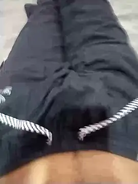 Snapshot of jonney8638 chatting on November 8, 2:28 pm jonney8638 online show from November 8, 2:28 pm