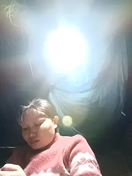 yoyo-mi online show from December 18, 2:39 am