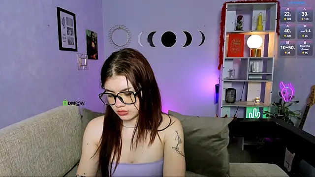 isabel wave online show from April 5, 4:15 pm