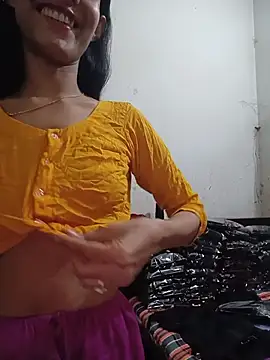 Green LaDY66 online show from July 14, 3:18 pm