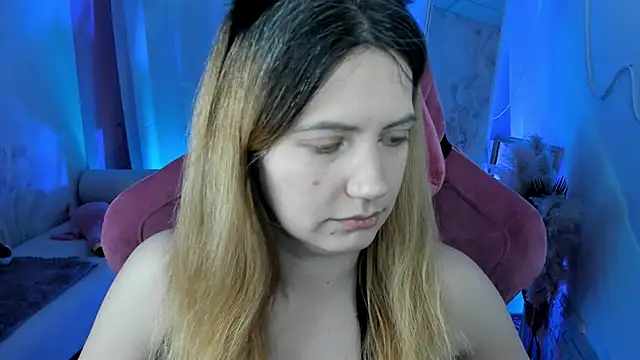 AleksaLaurent online show from November 27, 8:49 am