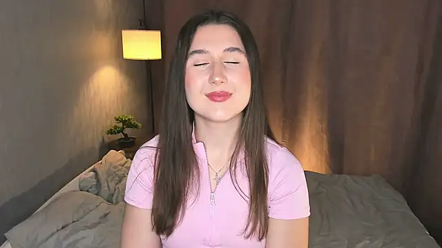 Snapshot of JudeKleve chatting on October 31, 7:37 pm JudeKleve online show from October 31, 7:37 pm