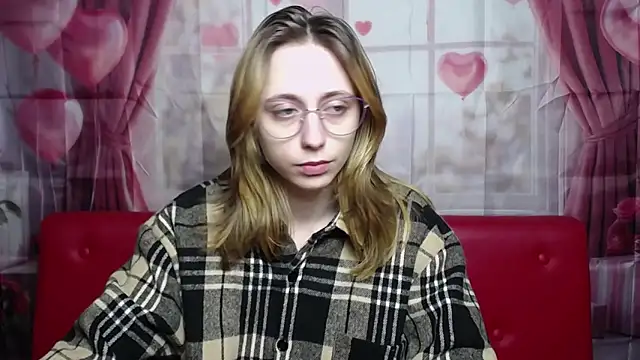 TracyLll online show from February 17, 12:56 pm