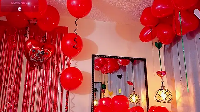 Snapshot of Flor_Gil chatting on February 15, 3:14 am Flor Gil online show from February 15, 3:14 am