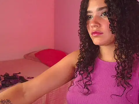 Snapshot of Aprilsweet2005 chatting on November 11, 5:02 pm Aprilsweet2005 online show from November 11, 5:02 pm