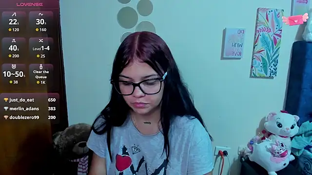 Emma boo online show from November 1, 3:30 am