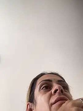 sabrinaneves online show from February 5, 4:22 pm