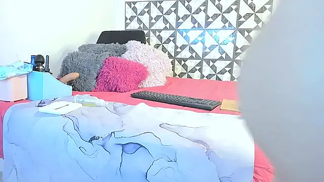 Snapshot of coffeandmilk1 chatting on August 2, 5:22 pm coffeandmilk1 online show from August 2, 5:22 pm
