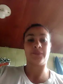 Isa-Giraldo online show from November 23, 7:35 pm