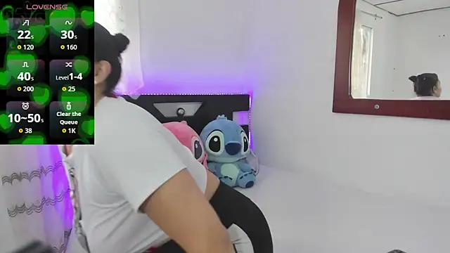 Isa-Giraldo online show from February 5, 1:49 pm