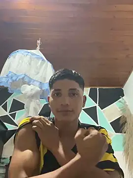 Snapshot of Abismo523 chatting on October 30, 3:41 am Abismo523 online show from October 30, 3:41 am