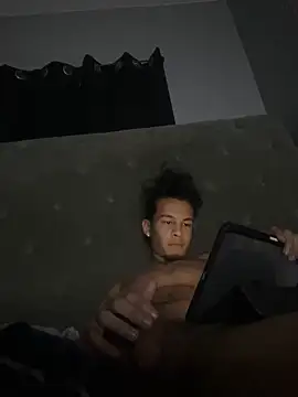 Snapshot of jb445546 chatting on October 31, 4:13 am jb445546 online show from October 31, 4:13 am