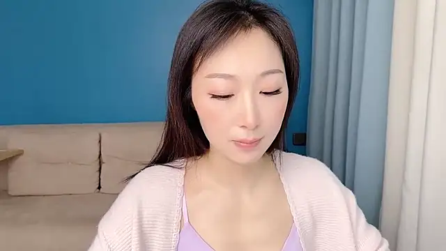 ella55-- online show from April 17, 3:20 am