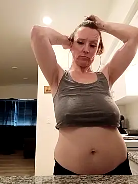 Karebearz1 online show from March 7, 4:59 pm