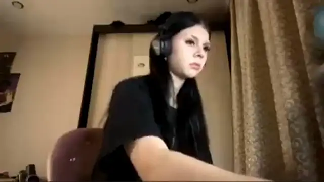 AnGallo online show from December 3, 8:07 pm