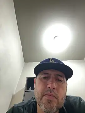 ezrah23 online show from December 21, 6:20 am