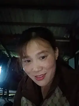 Snapshot of -Lana-123 chatting on May 11, 10:10 am -Lana-123 online show from May 11, 10:10 am