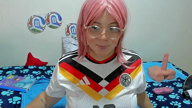 Snapshot of Jiah_Park chatting on June 30, 2:01 am Jiah Park online show from June 30, 2:01 am