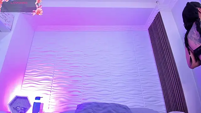 Snapshot of AudreyHayworth chatting on November 28, 11:46 am AudreyHayworth online show from November 28, 11:46 am