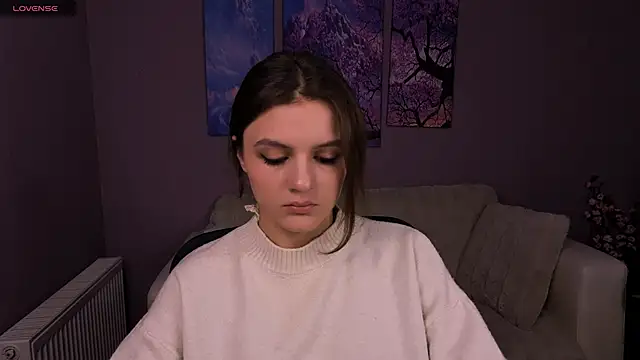 lisa dark  online show from January 19, 10:41 am