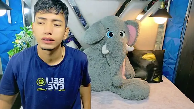 darwinandbrayann online show from December 20, 3:24 am