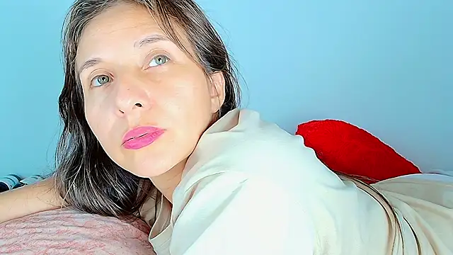 Snapshot of alana_pink95 chatting on March 11, 7:53 pm alana pink95 online show from March 11, 7:53 pm