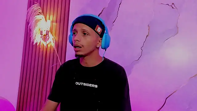 DamianandEva online show from April 12, 12:21 pm