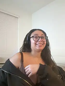 minha baby online show from February 15, 7:51 am